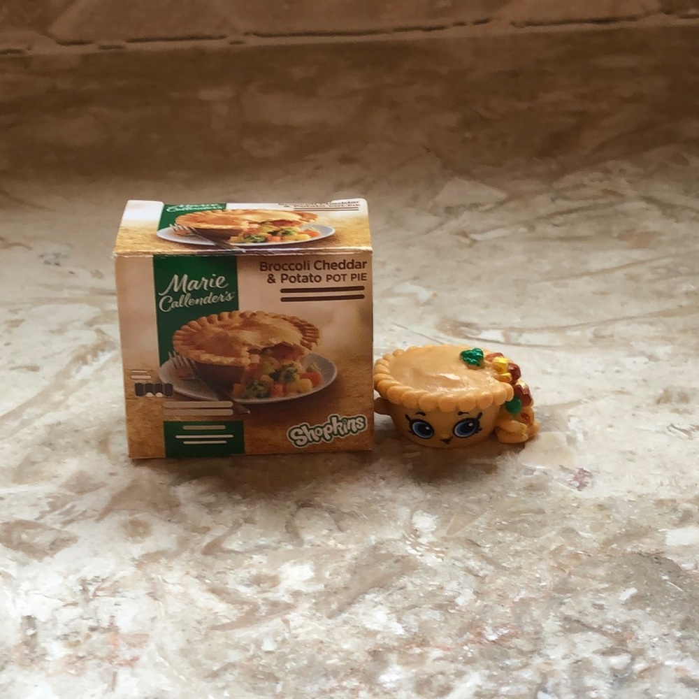 Shopkins real littles Marie Callender’s broccoli cheddar & potato pot pie
